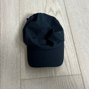 Lululemon women’s baller hat soft